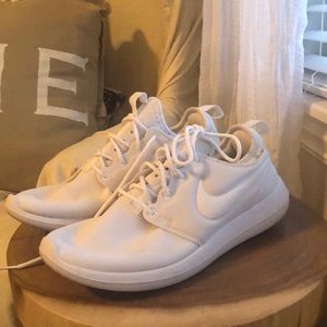 Nike White Free Runs